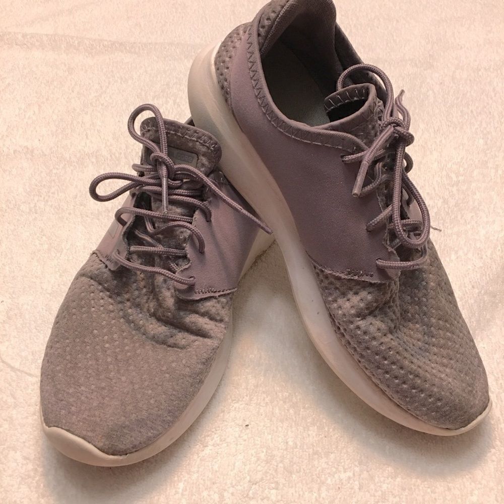 New Balance Fuel Core Coast size men’s 8 woman 6